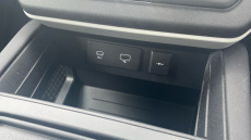 Land Rover Defender 2.0 P300 SE 110 5dr Auto Petrol Estate